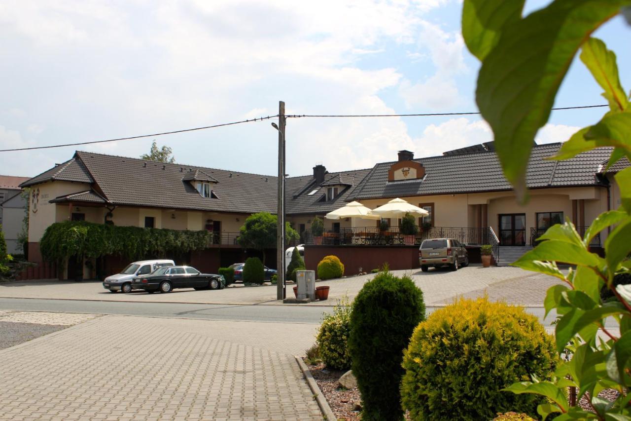 Dworek Hotel Szonowice Luaran gambar